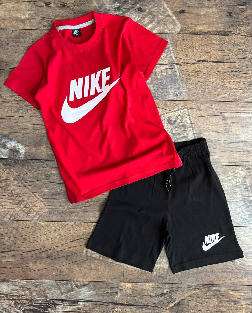 Nike Tshirt+Shorts