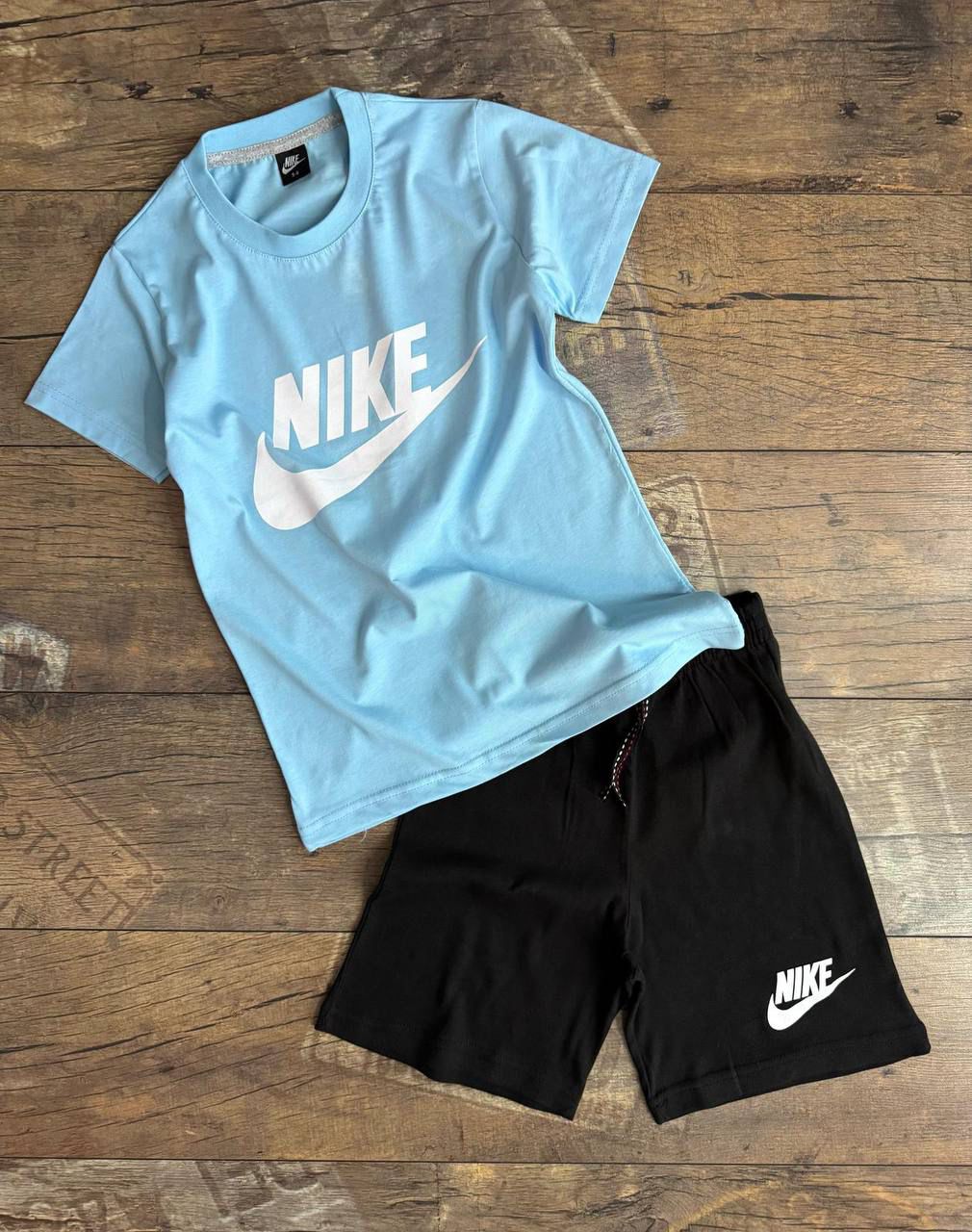 Nike Tshirt+Shorts