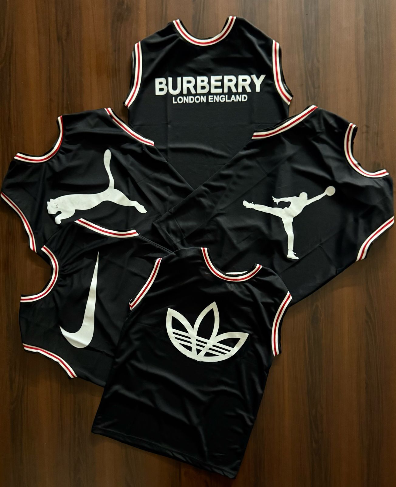 Burberry Sando