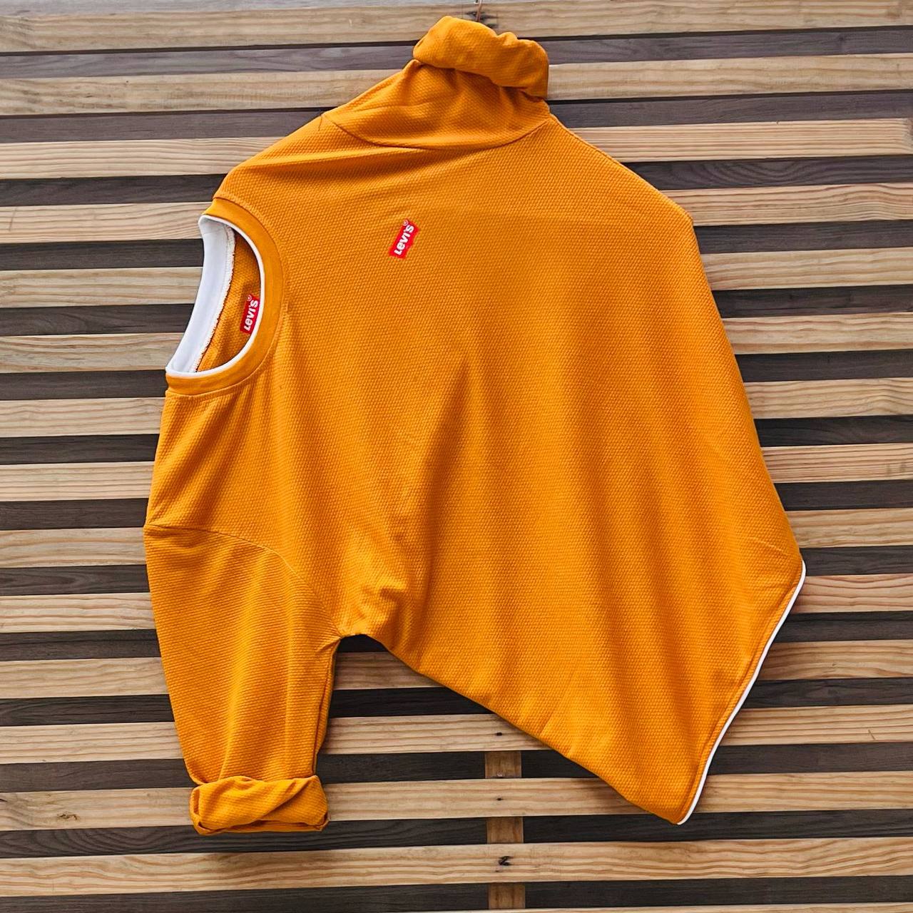 Levi High-quality Tshirt