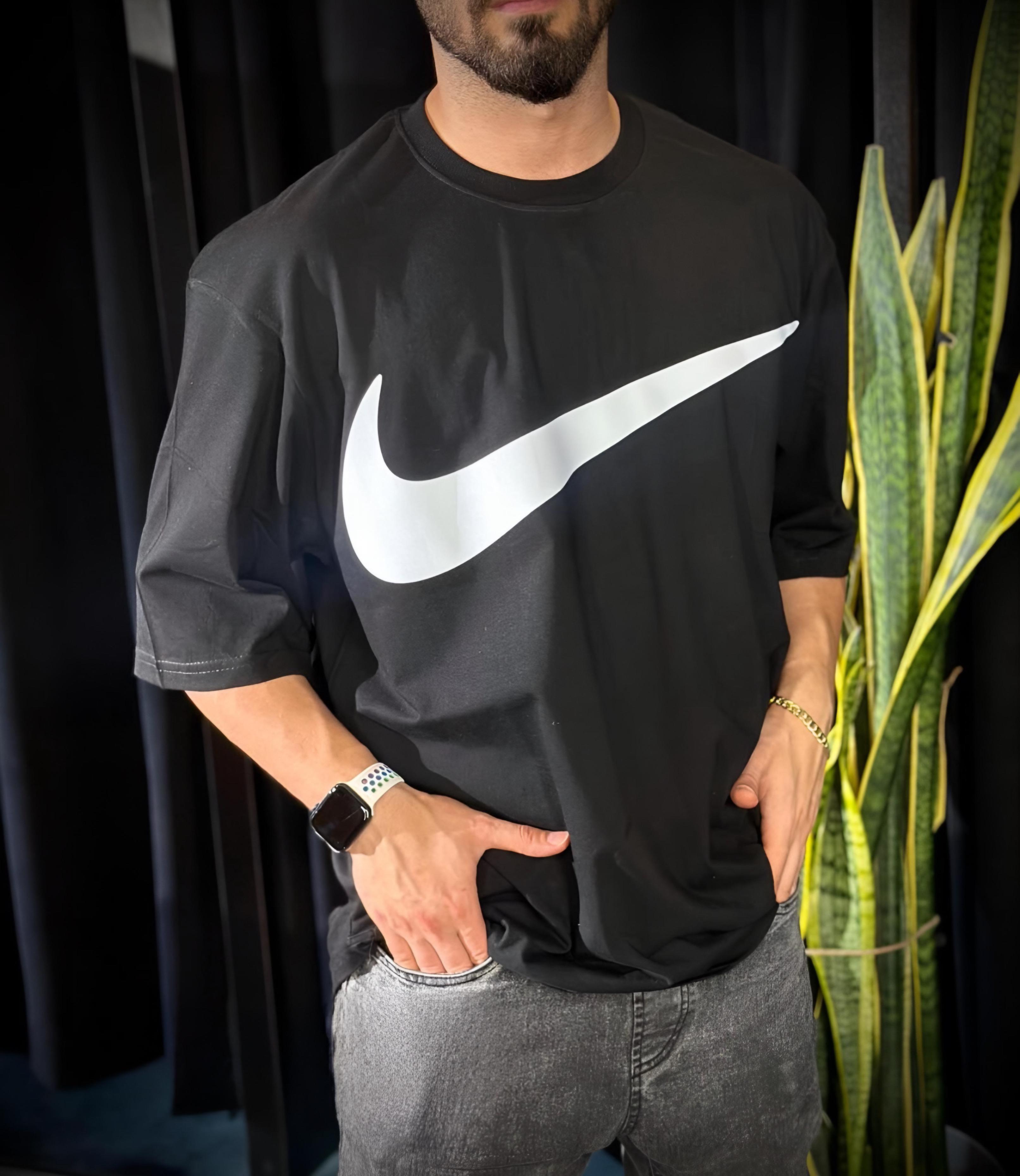 Nike Down Shoulder Tshirt